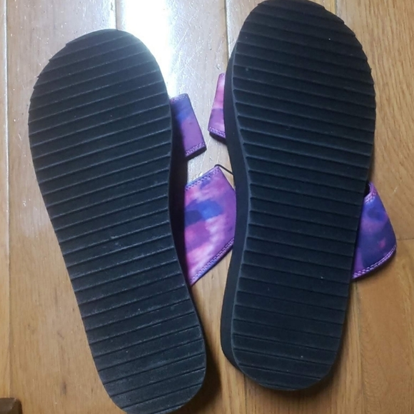 UO Ava Neoprene Platform Sandals - 7 & 8 - Picture 3 of 6